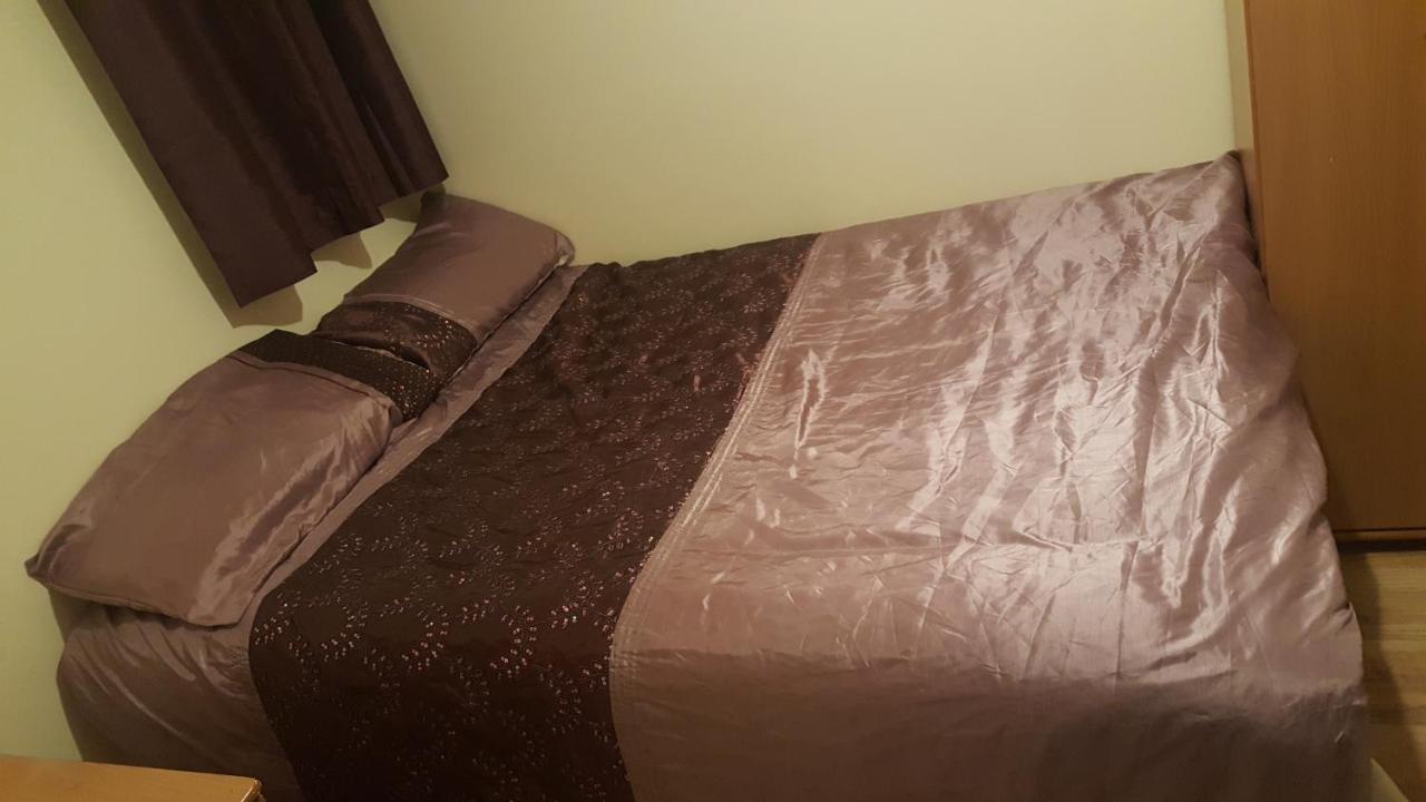 מנצ'סטר Splendid 4Bedrooms Shared Home מראה חיצוני תמונה