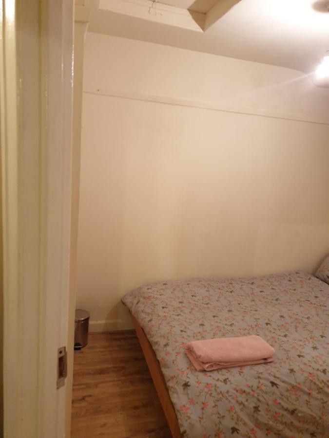 מנצ'סטר Splendid 4Bedrooms Shared Home מראה חיצוני תמונה