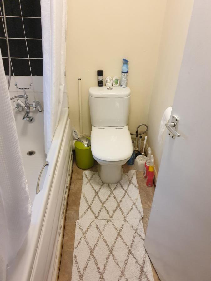 מנצ'סטר Splendid 4Bedrooms Shared Home מראה חיצוני תמונה
