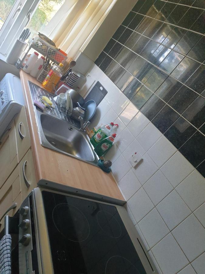 מנצ'סטר Splendid 4Bedrooms Shared Home מראה חיצוני תמונה