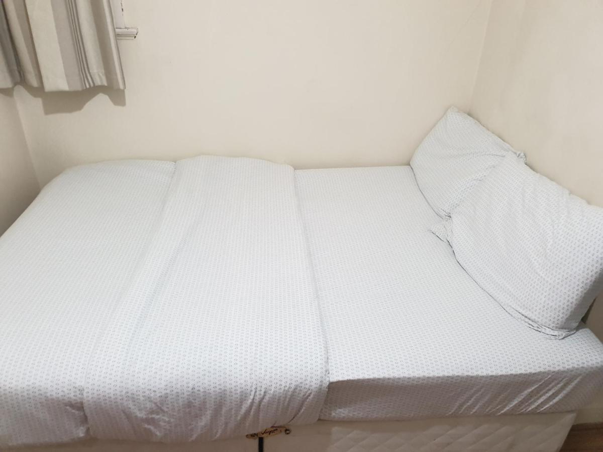 מנצ'סטר Splendid 4Bedrooms Shared Home מראה חיצוני תמונה