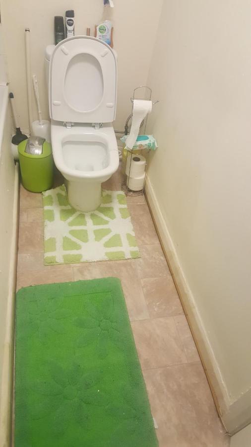 מנצ'סטר Splendid 4Bedrooms Shared Home מראה חיצוני תמונה